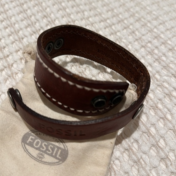 Fossil Leather Bracelet - Picture 2 of 2